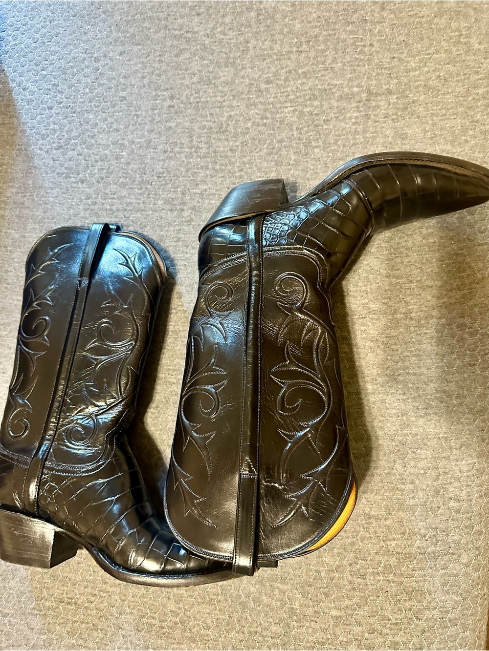Lucchese Custom Gator Belly - Picture 8 of 16